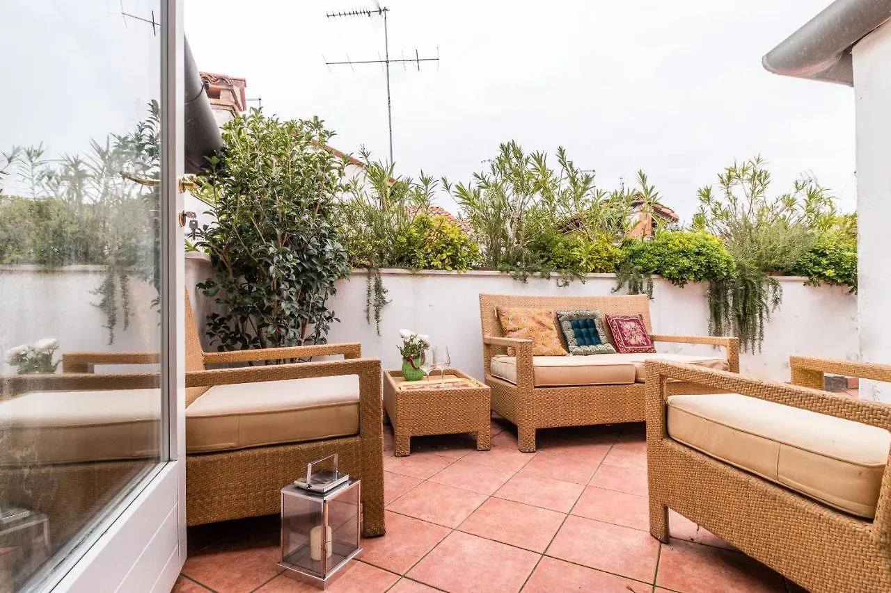 Apartament Gold And Red - The Venetian Style With Terrace
